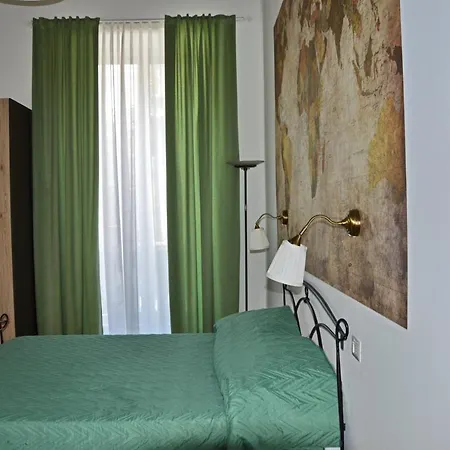 Giardino Bellini-centro לינה וארוחת בוקר
